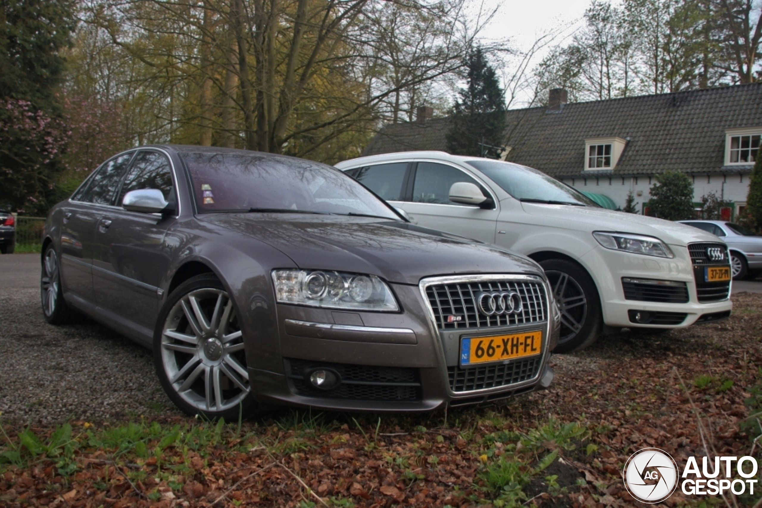 Audi S8 D3