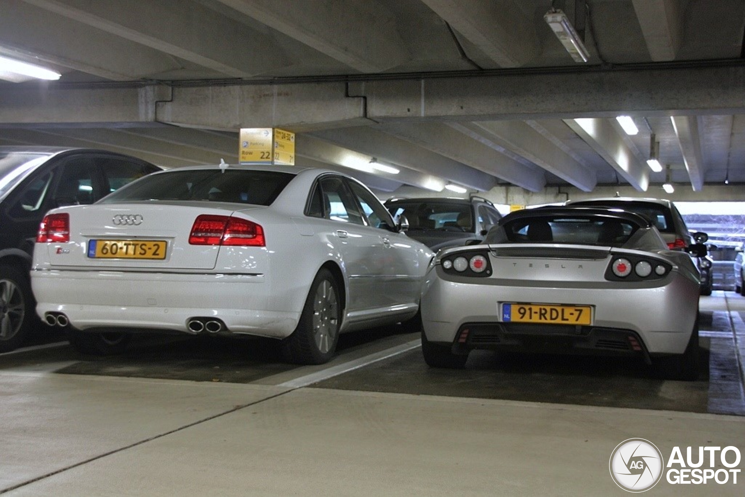 Audi S8 D3