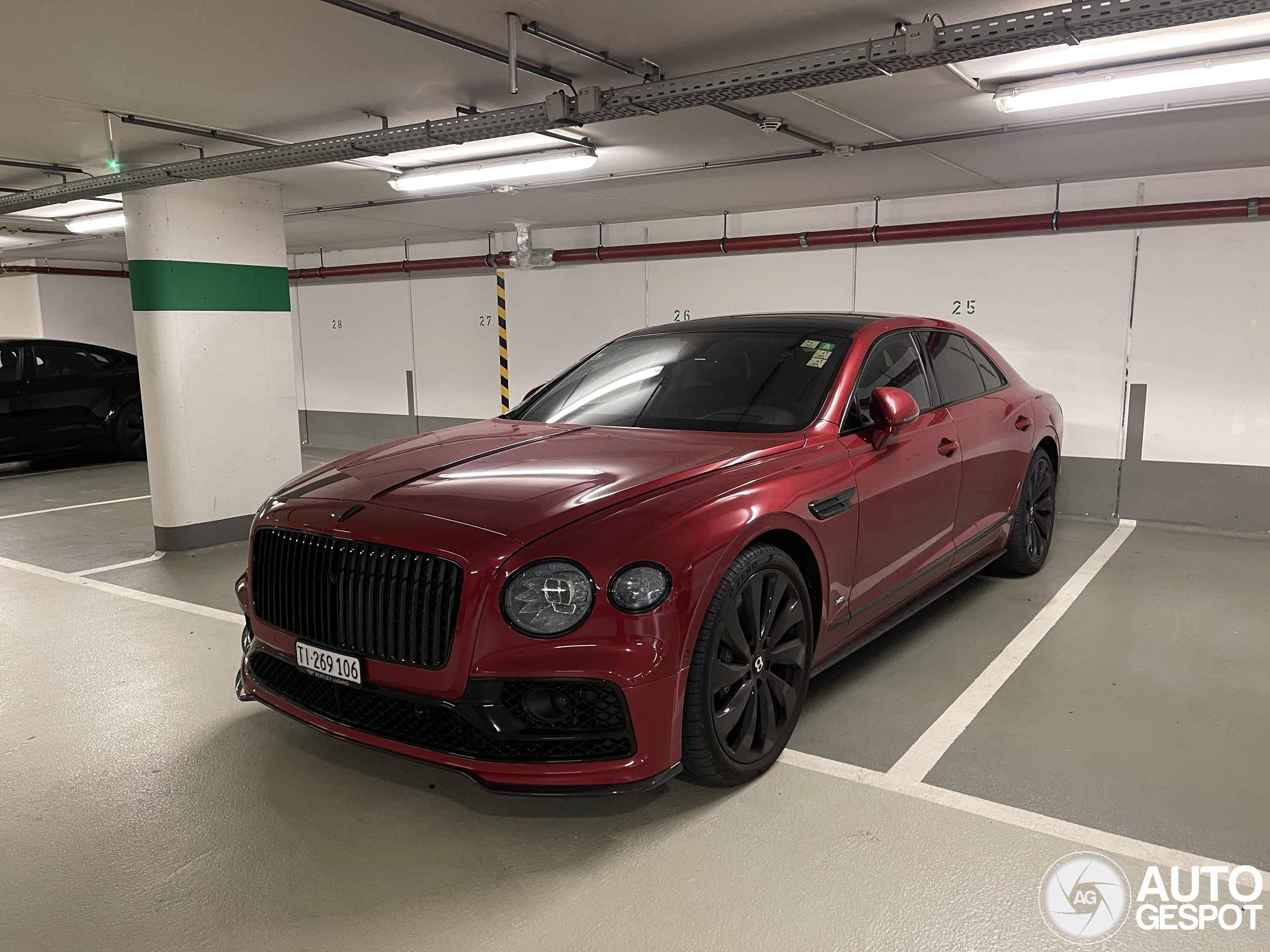 Bentley Flying Spur V8 2021