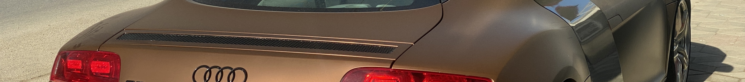 Audi R8