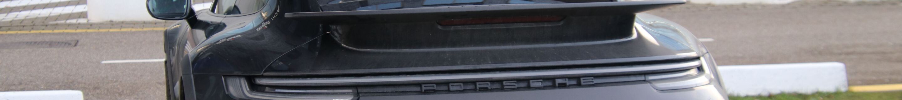 Porsche 992 Dakar