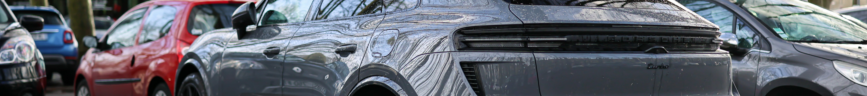 Porsche Macan EV Turbo