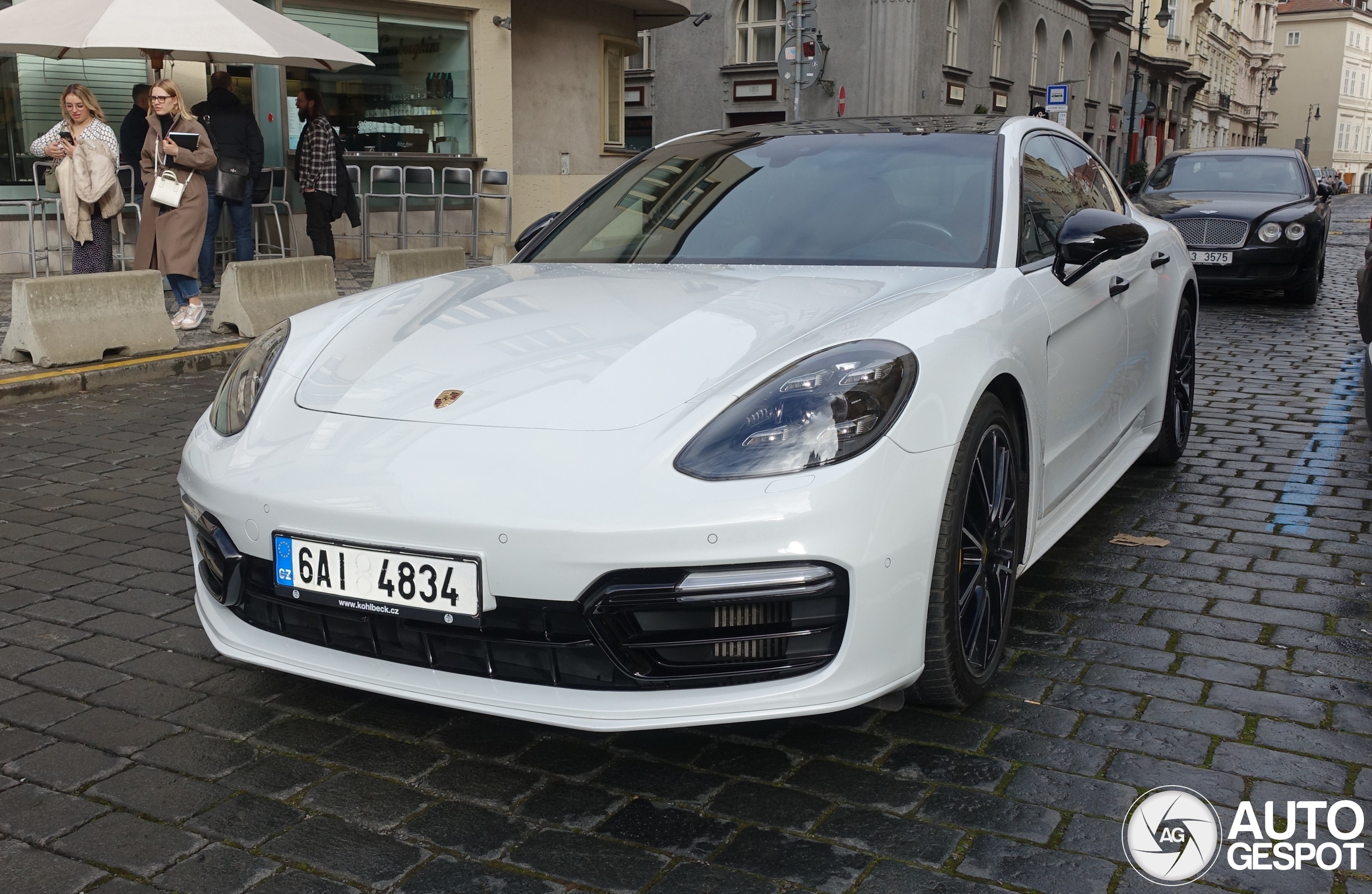 Porsche 971 Panamera Turbo