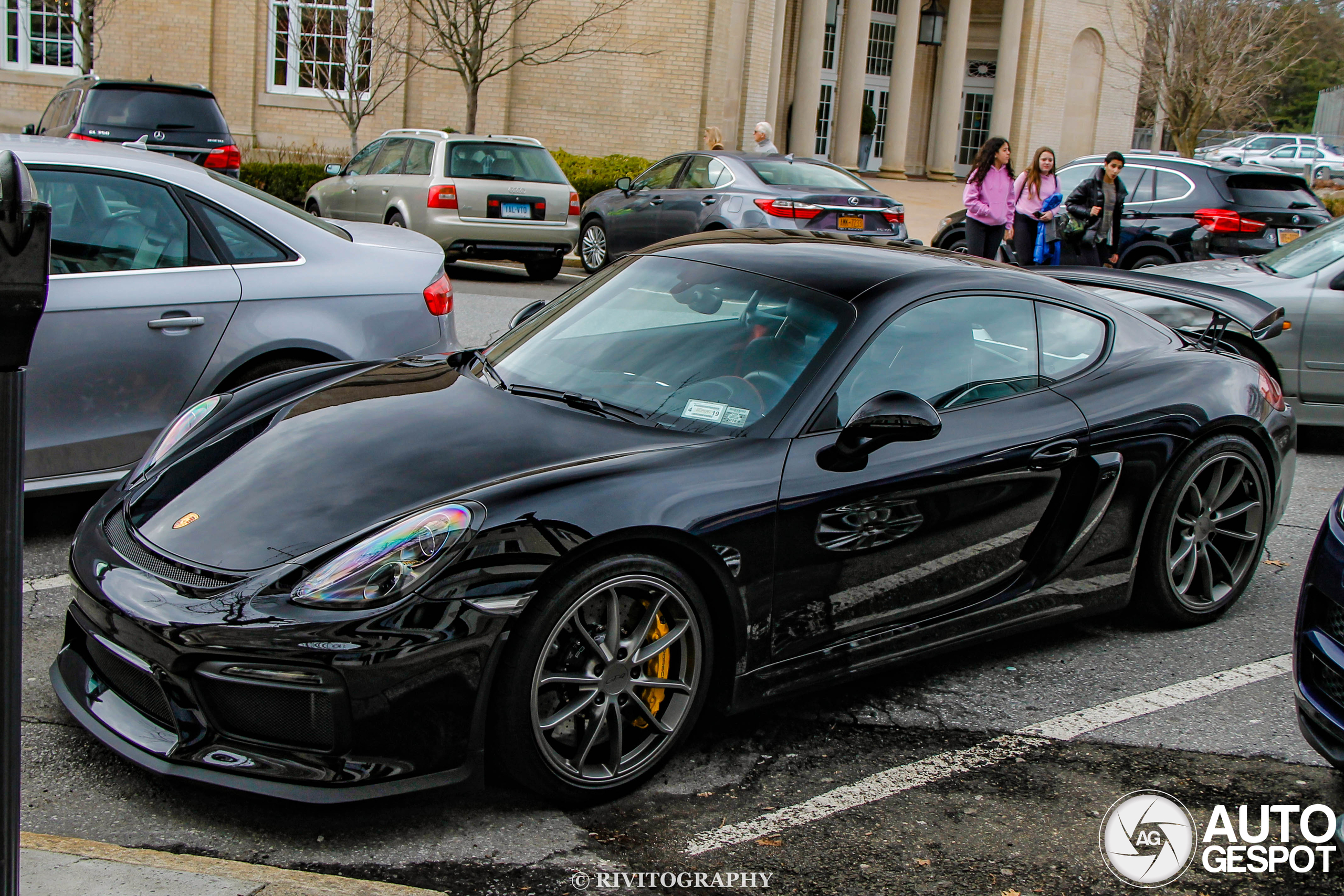 Porsche 981 Cayman GT4