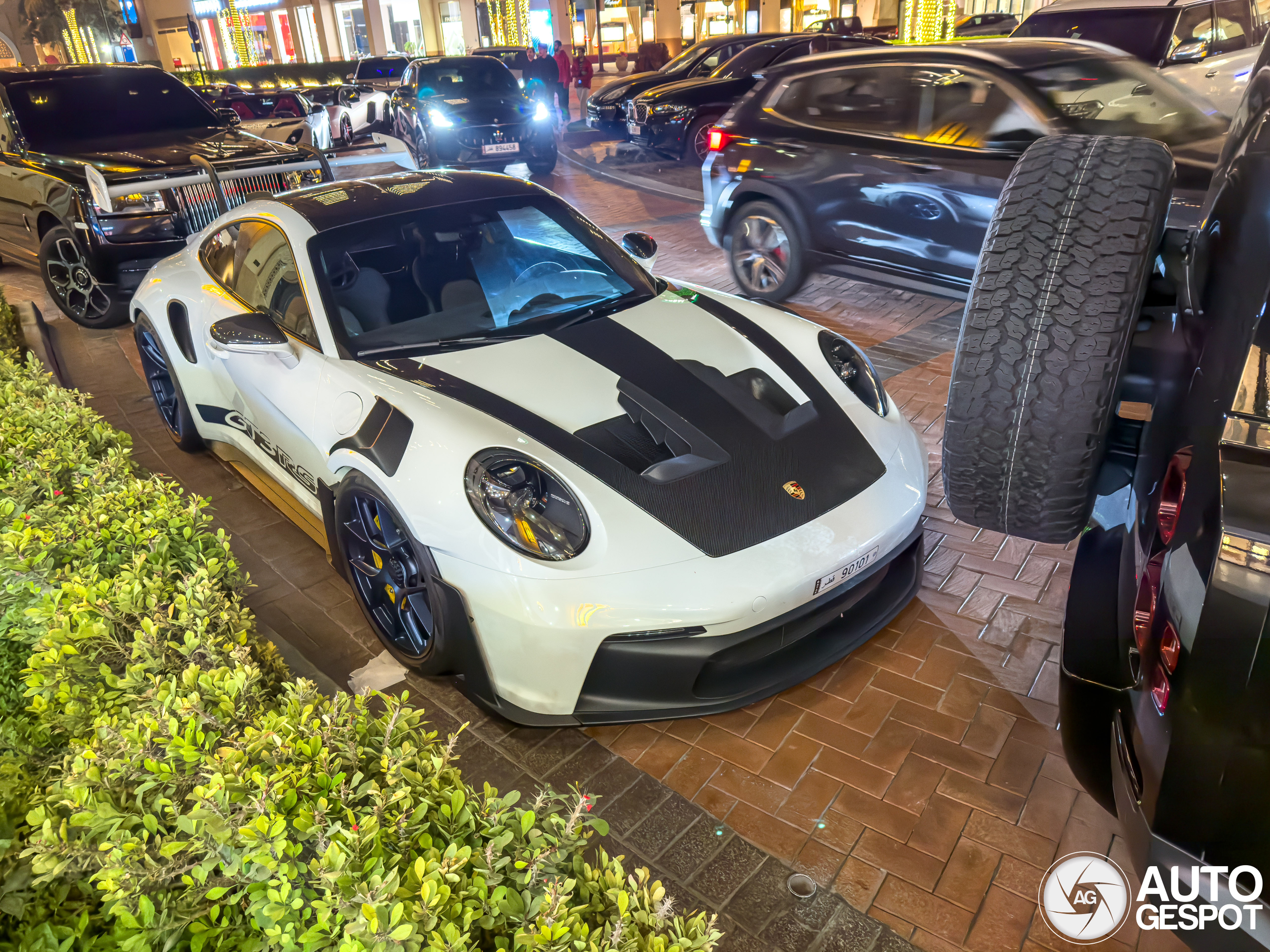 Porsche 992 GT3 RS Weissach Package