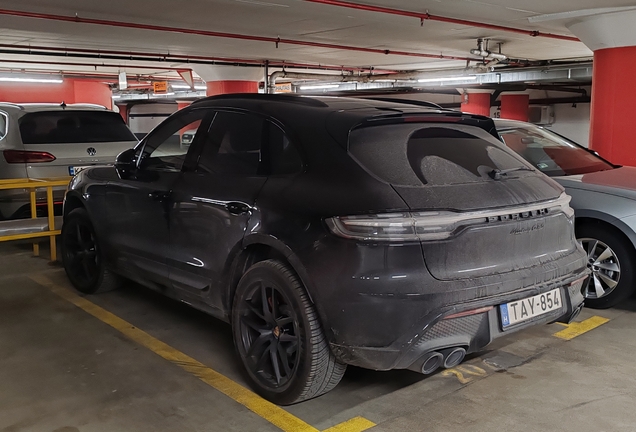 Porsche 95B Macan GTS MkIII