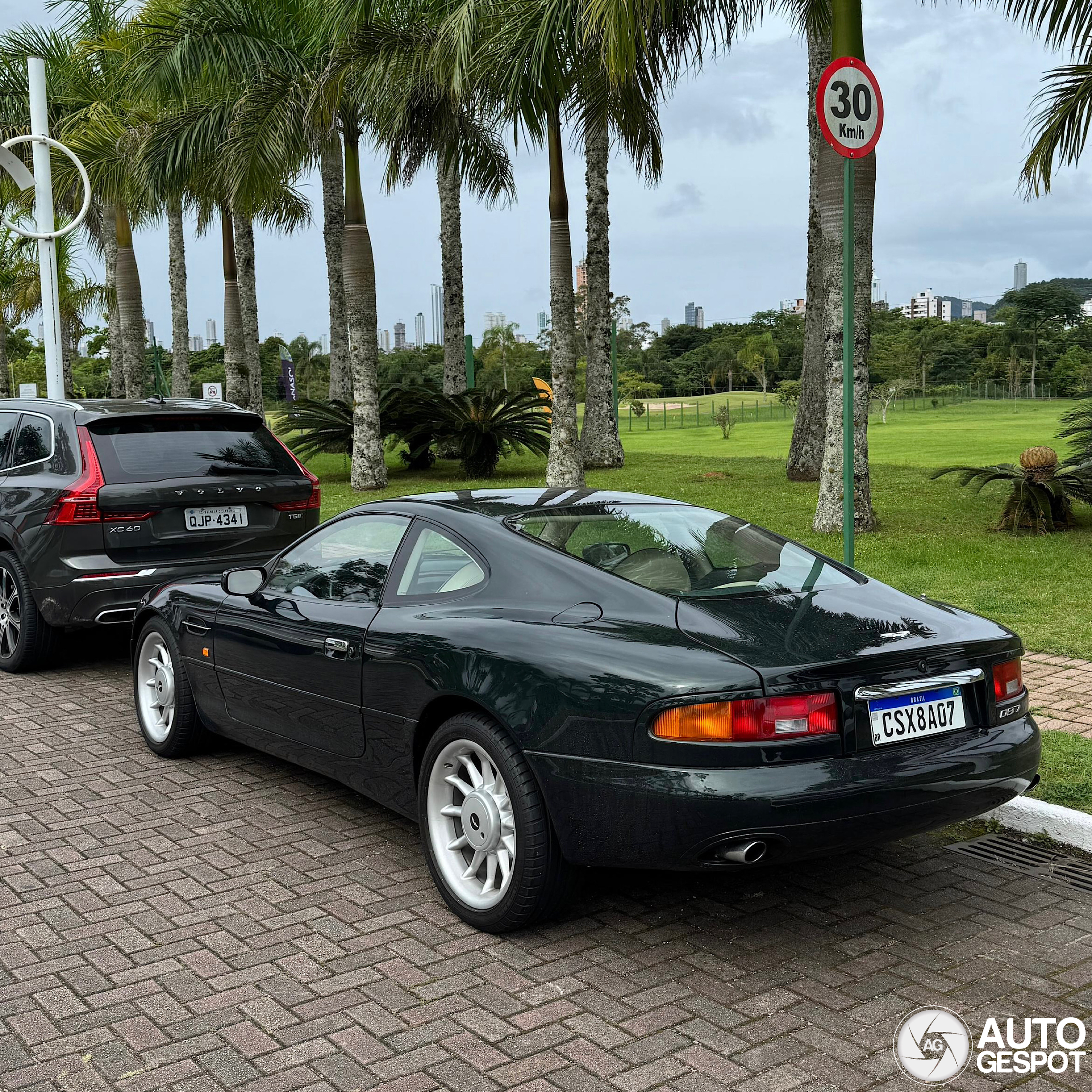 Aston Martin DB7
