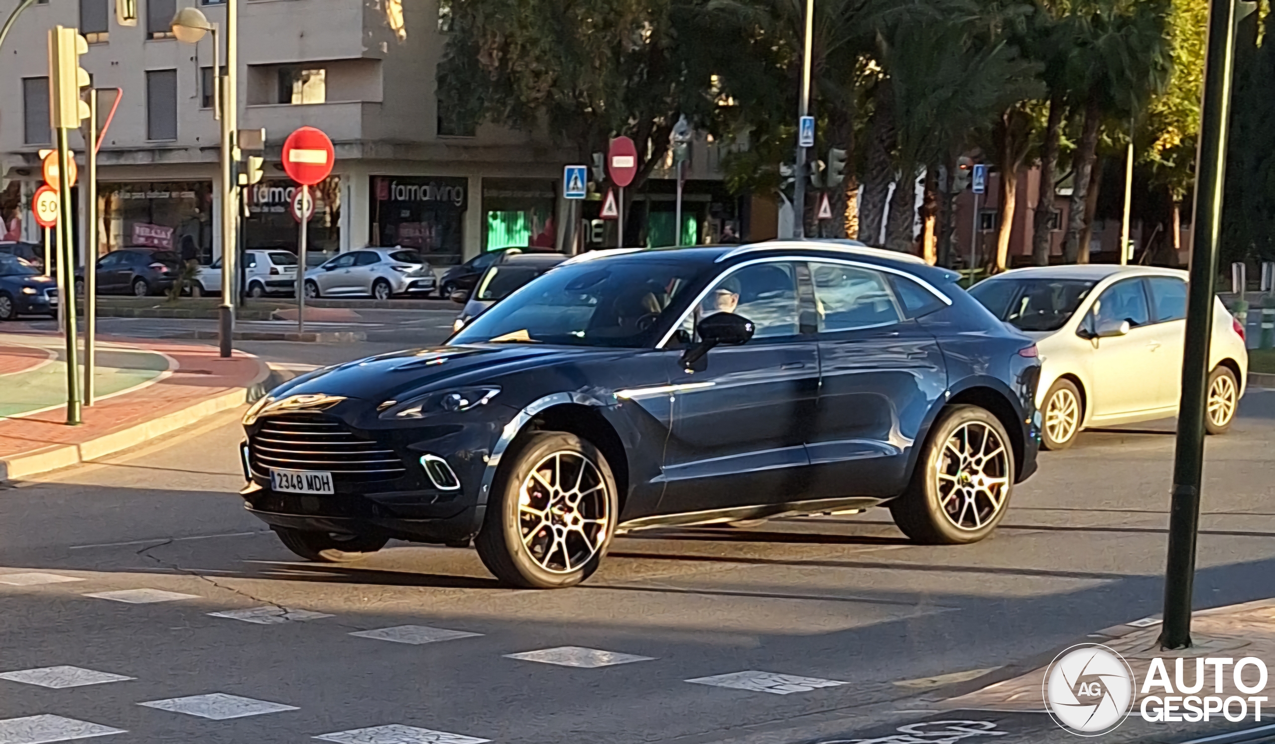 Aston Martin DBX