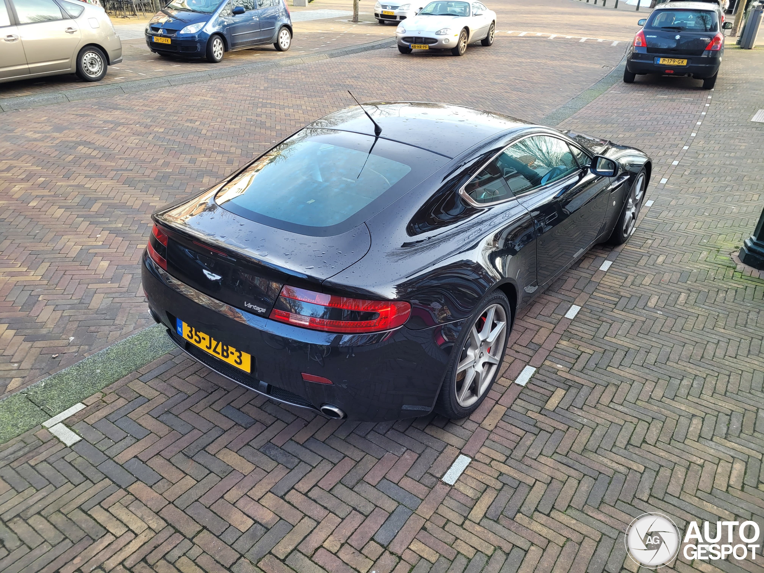 Aston Martin V8 Vantage