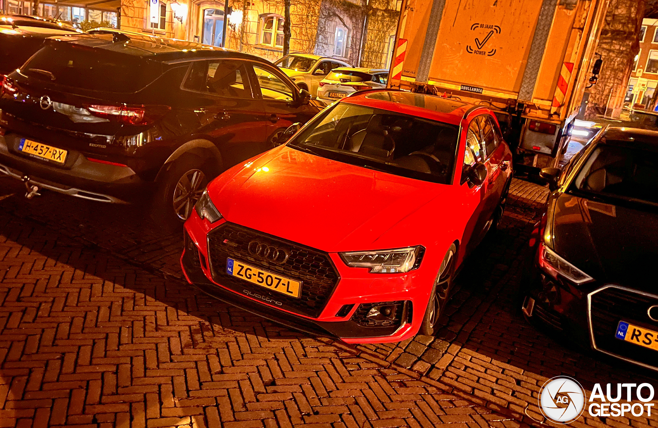 Audi RS4 Avant B9