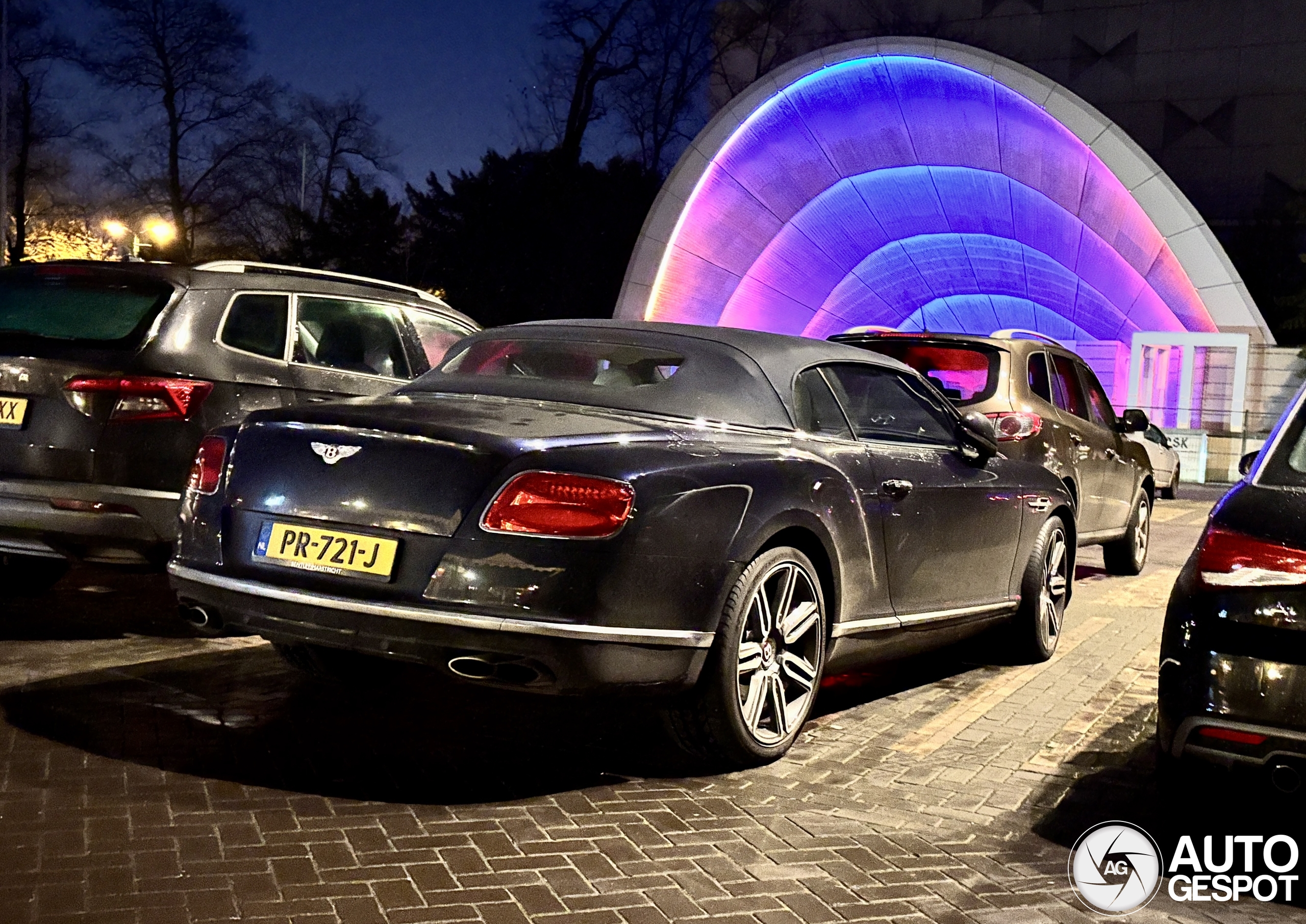Bentley Continental GTC V8 2016