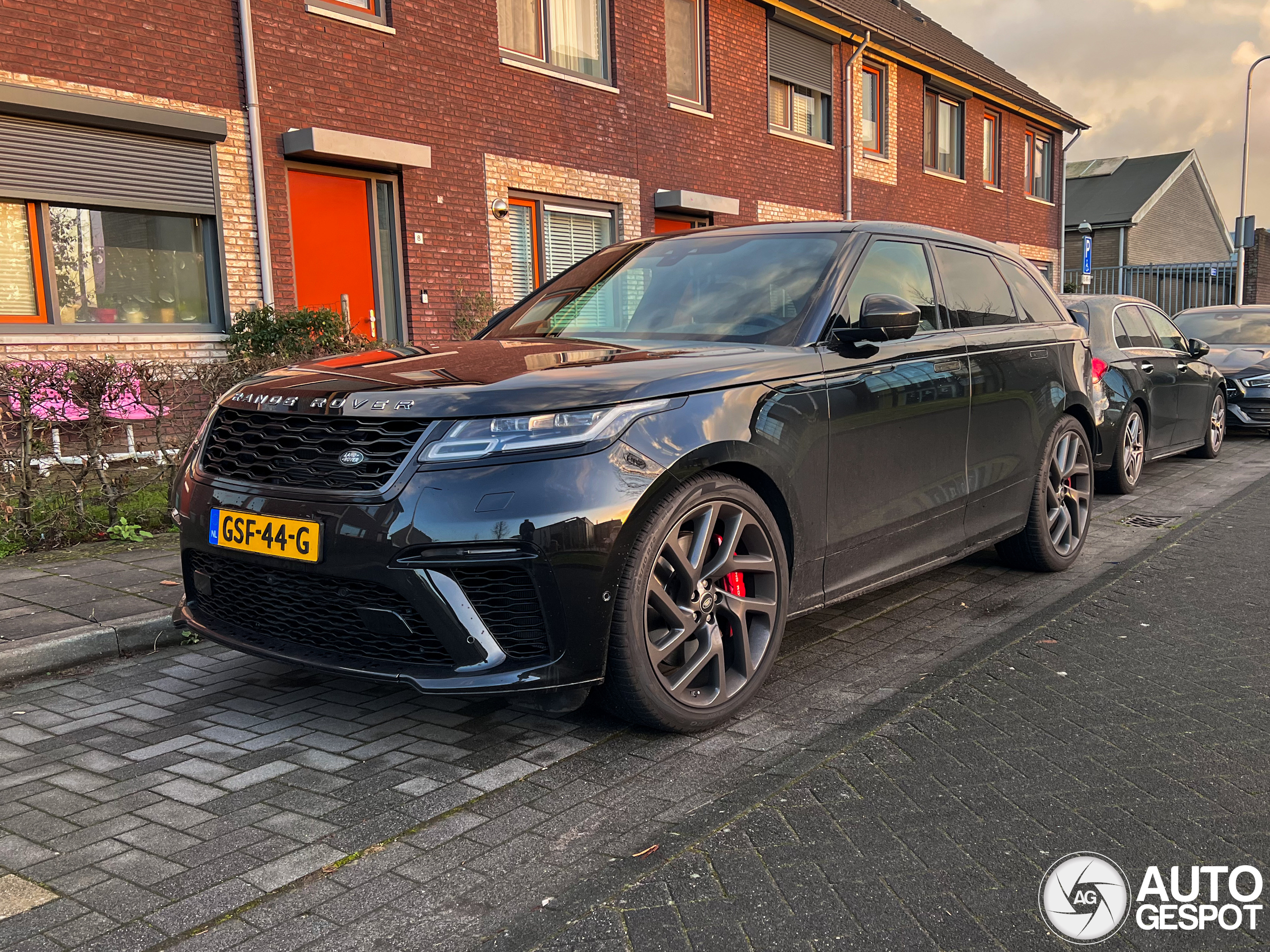 Land Rover Range Rover Velar SVAutobiography