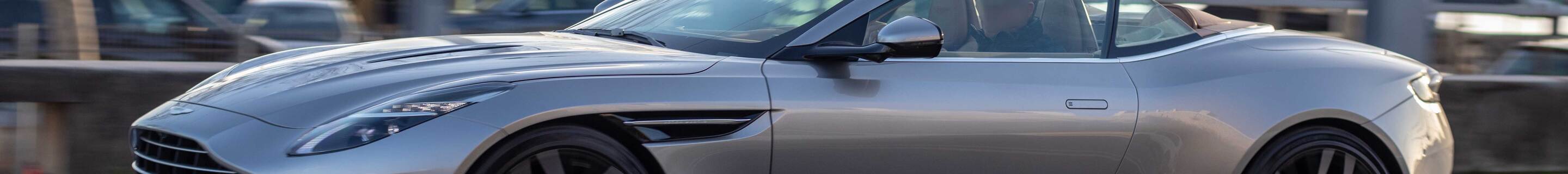Aston Martin DB12 Volante
