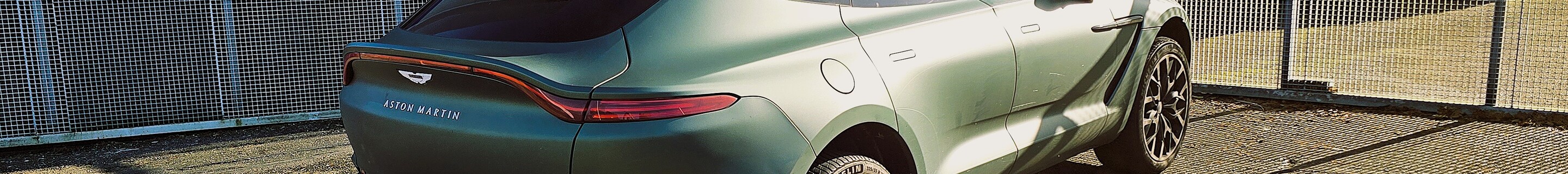 Aston Martin DBX