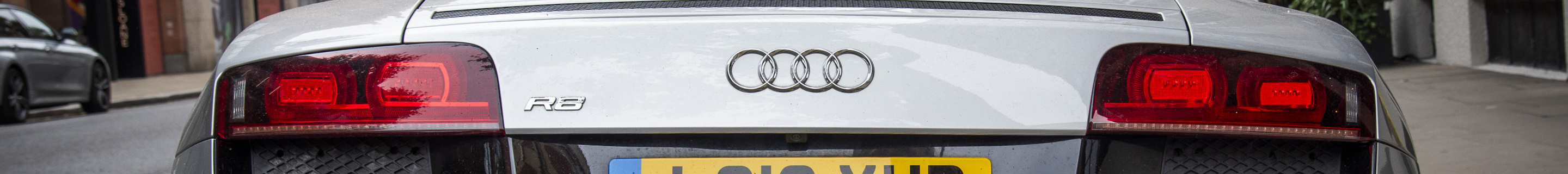 Audi R8 V10