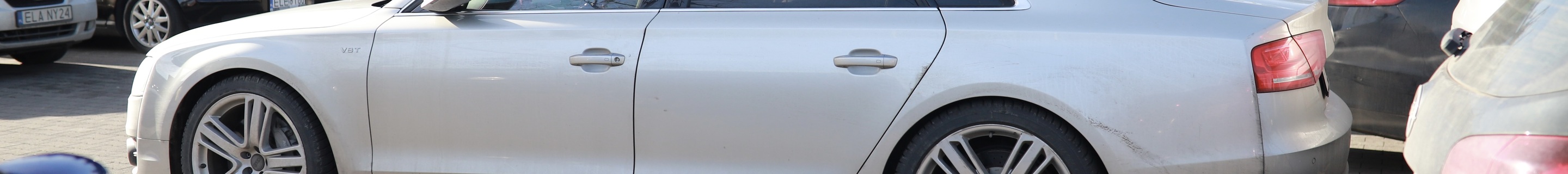 Audi S8 D4