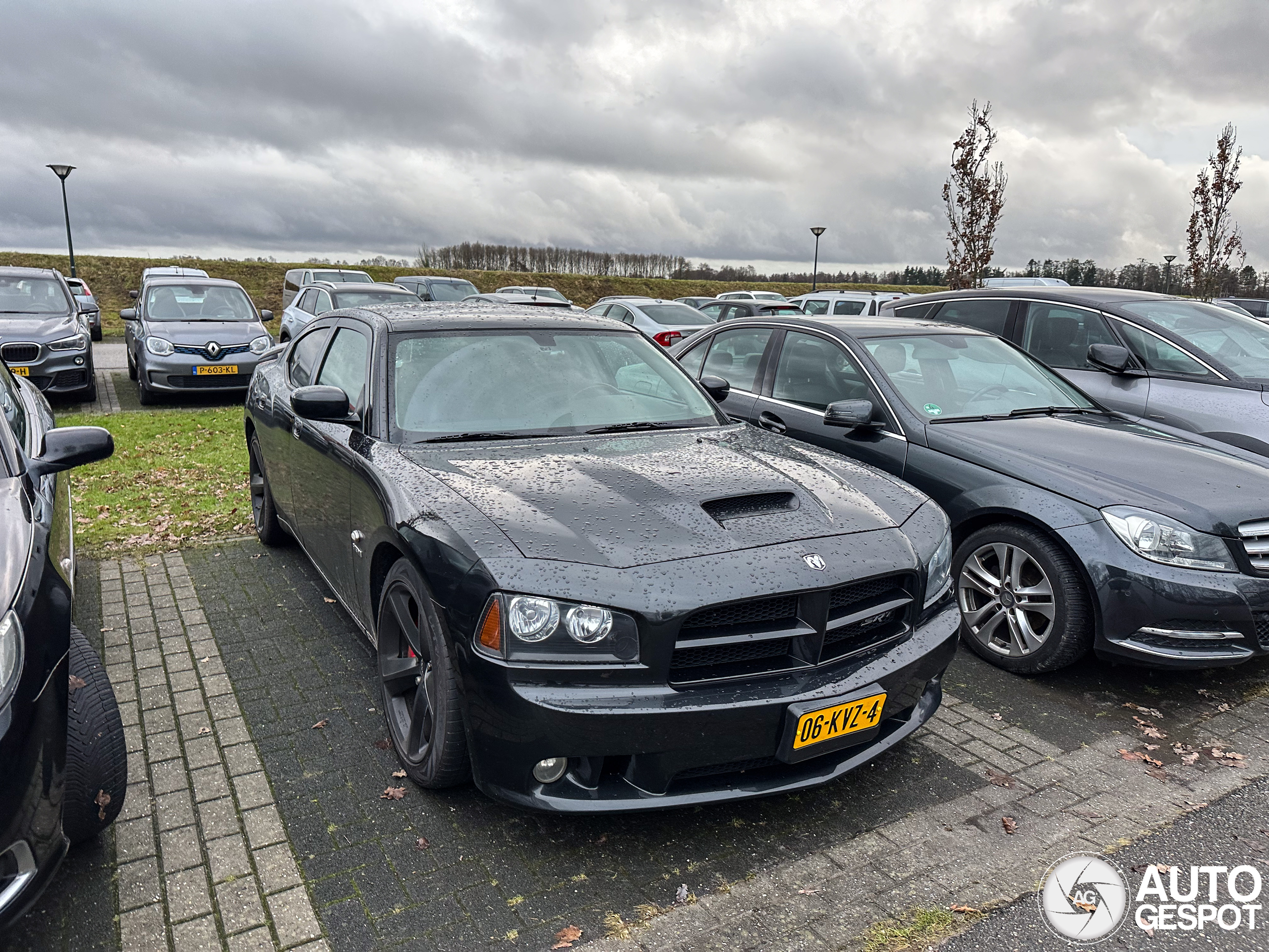 Dodge Charger SRT-8