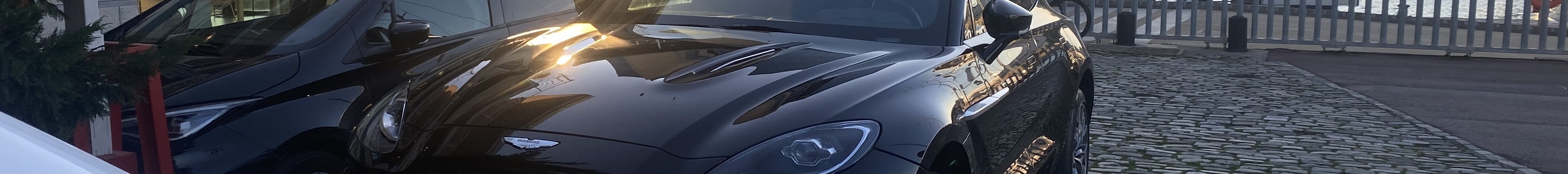 Aston Martin DBX