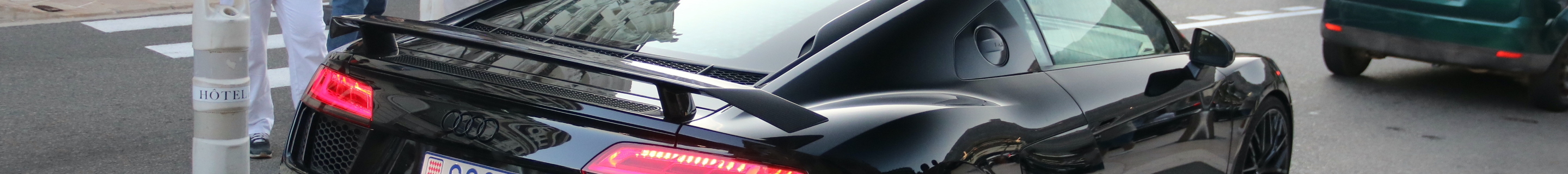 Audi R8 V10 Plus 2015