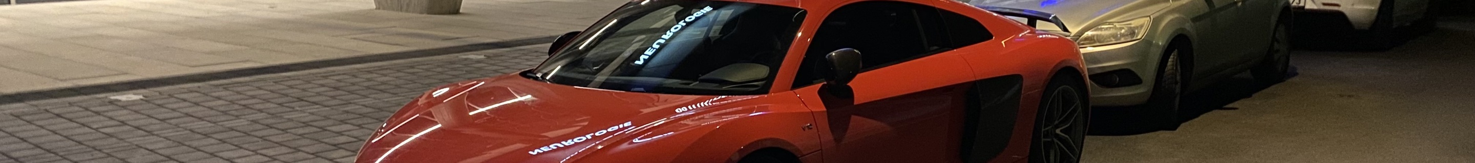 Audi R8 V10 Plus 2015