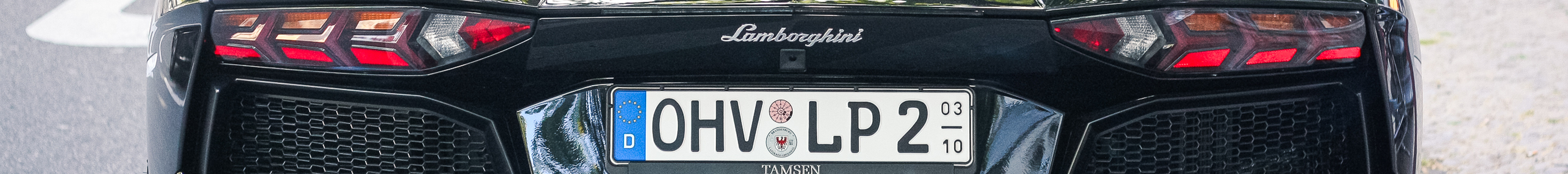 Lamborghini Aventador LP700-4
