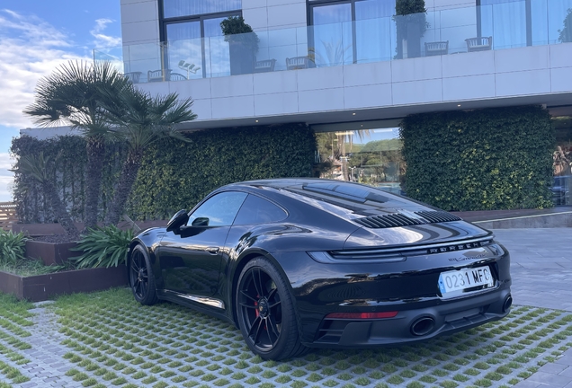 Porsche 992 Carrera GTS