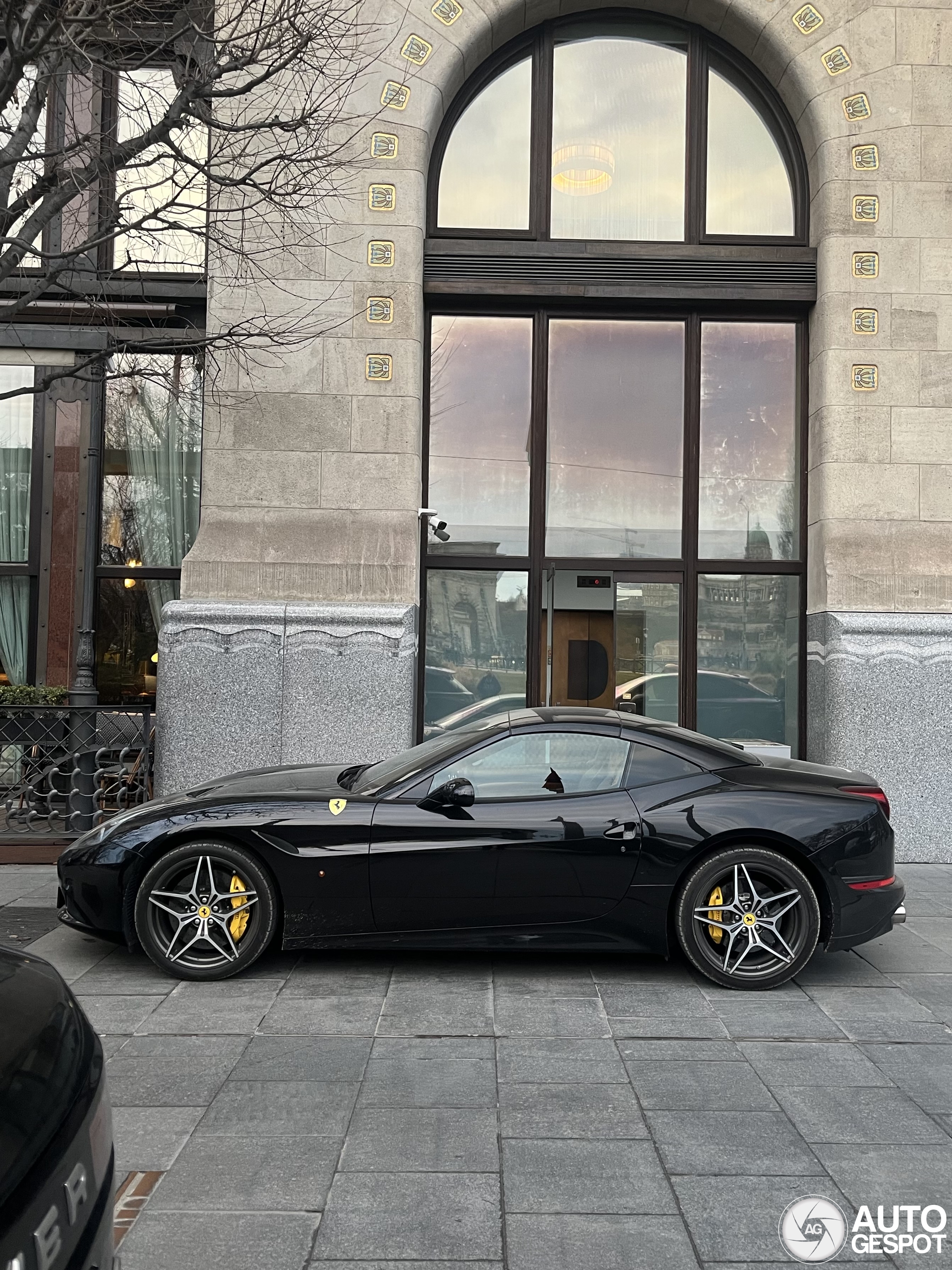 Ferrari California T