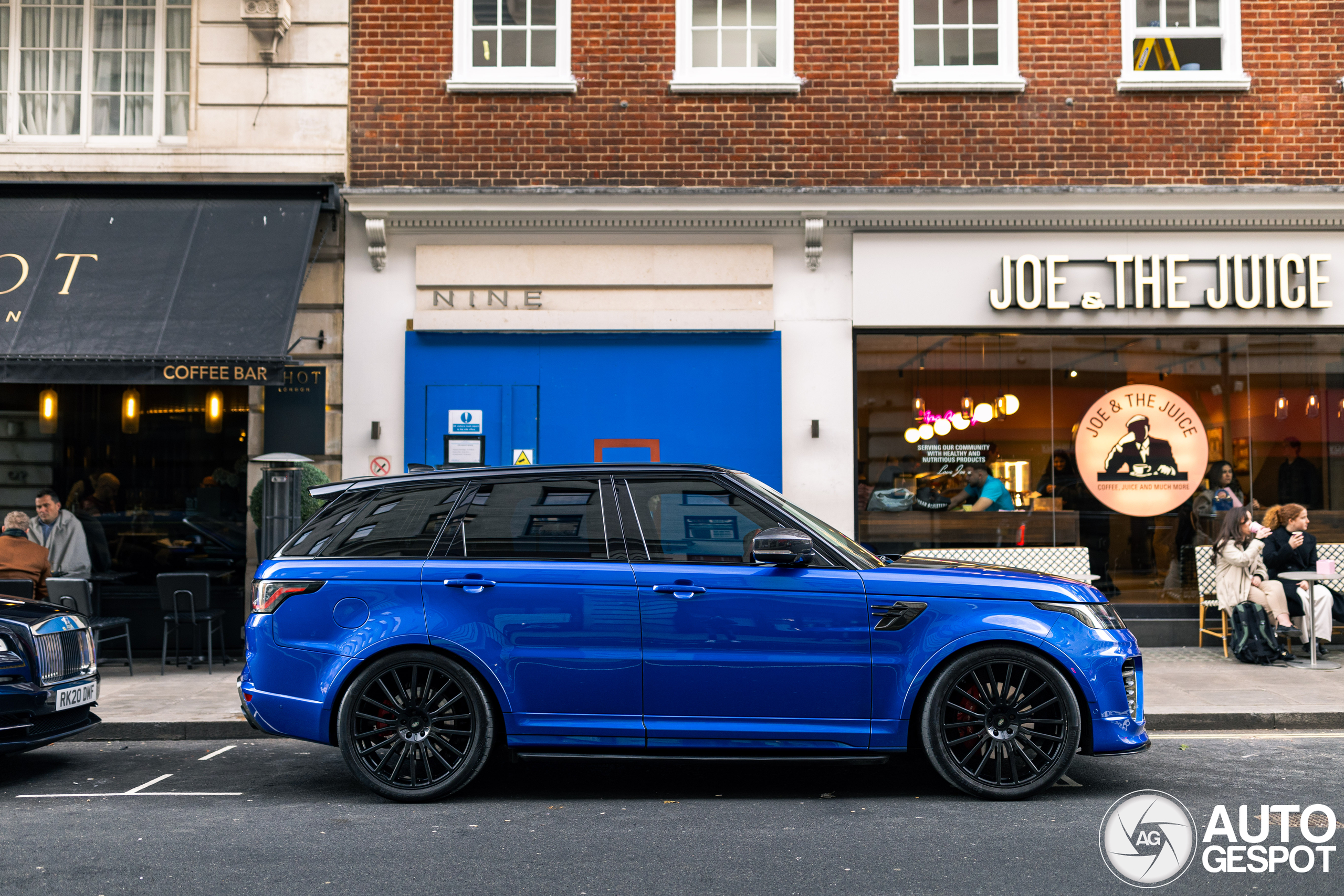 Land Rover Urban Edition Land Rover Urban Range Rover Sport SVR 2018 Carbon Edition - 01 ...