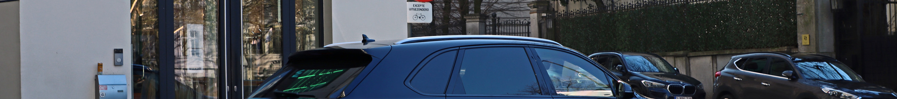 Bentley Bentayga V8