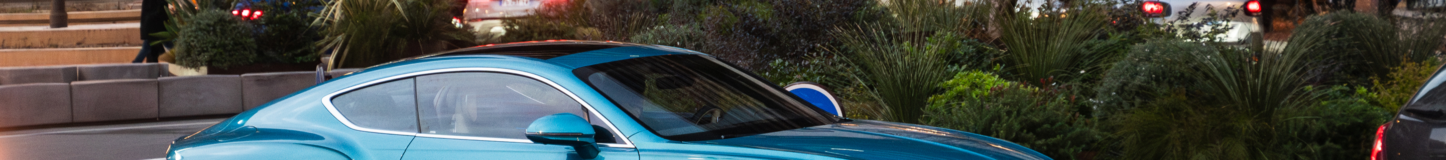 Bentley Continental GT V8 Azure 2024