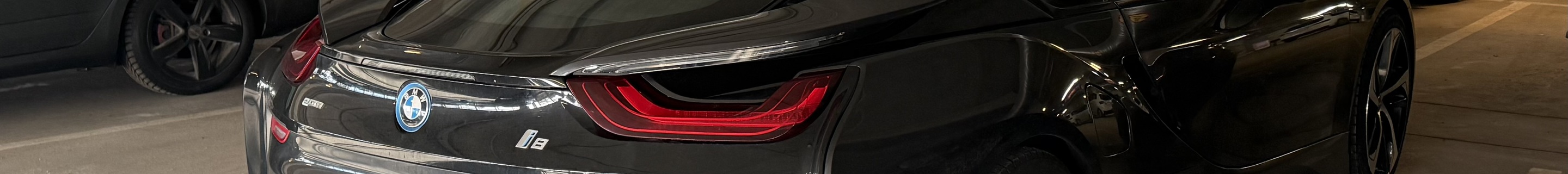 BMW i8