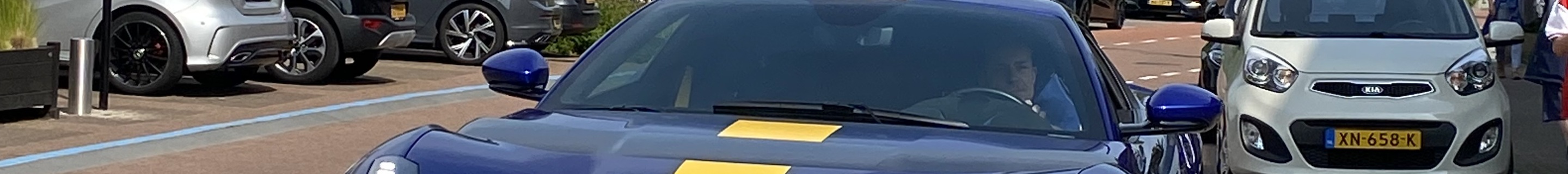 Ferrari 812 Competizione