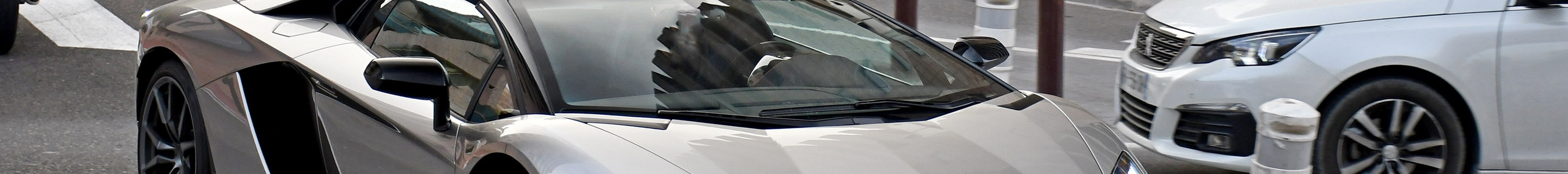 Lamborghini Aventador S LP740-4 Roadster