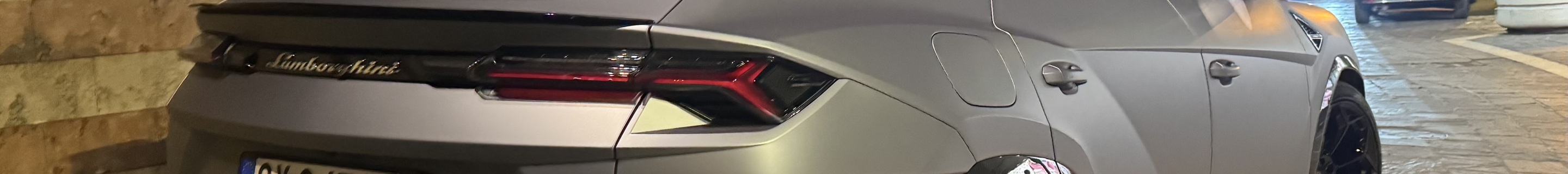 Lamborghini Urus Performante