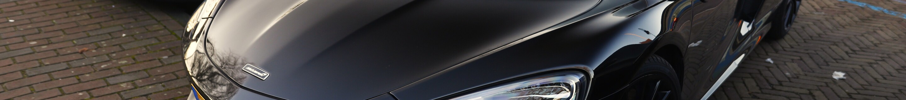 McLaren GT