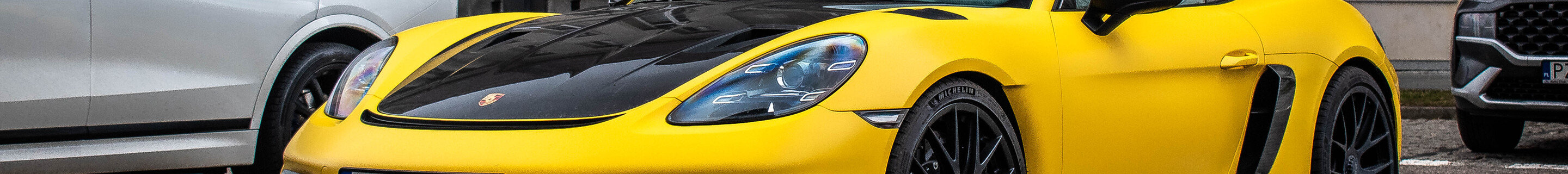 Porsche 718 Cayman GT4 RS Weissach Package