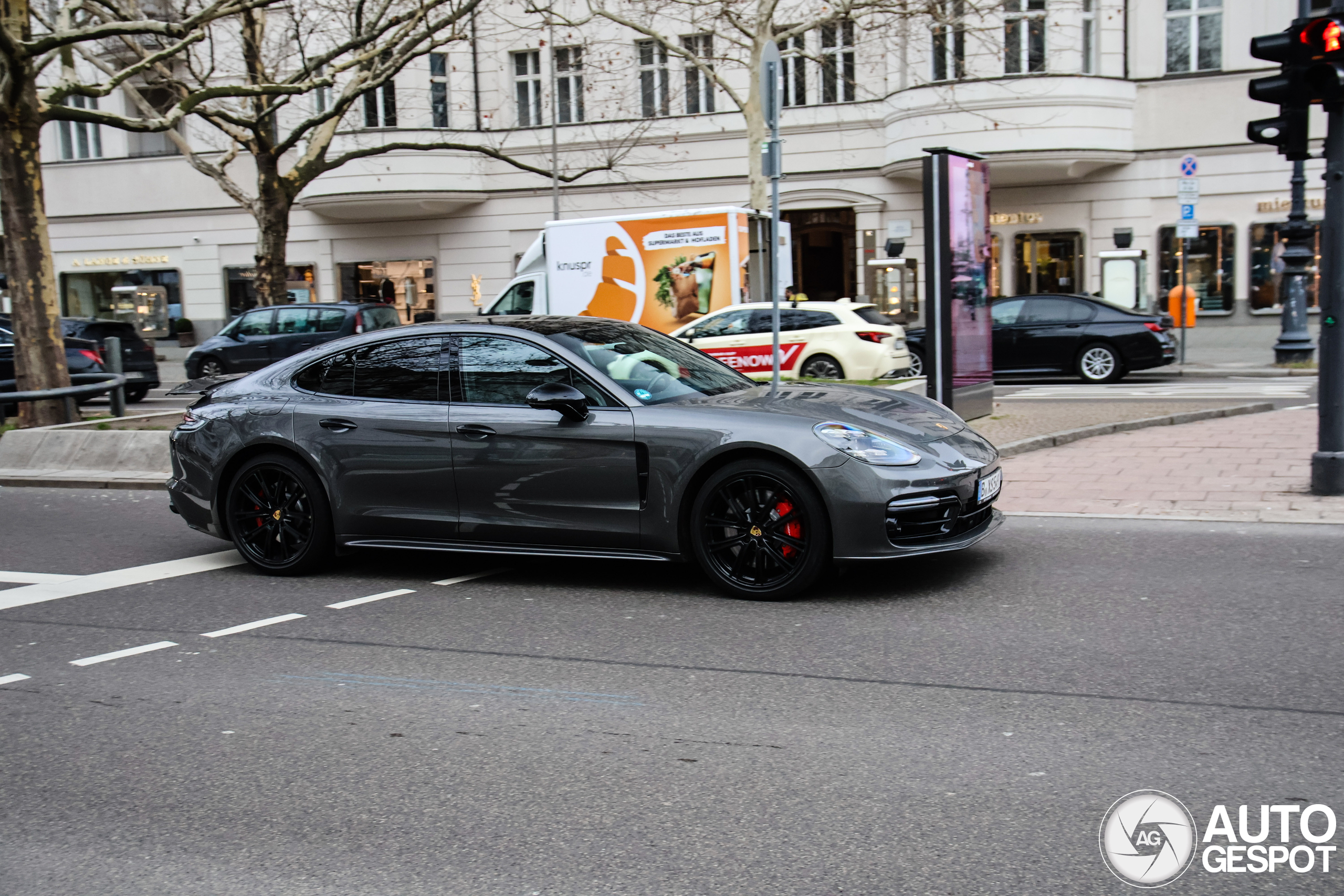 Porsche 971 Panamera GTS MkI