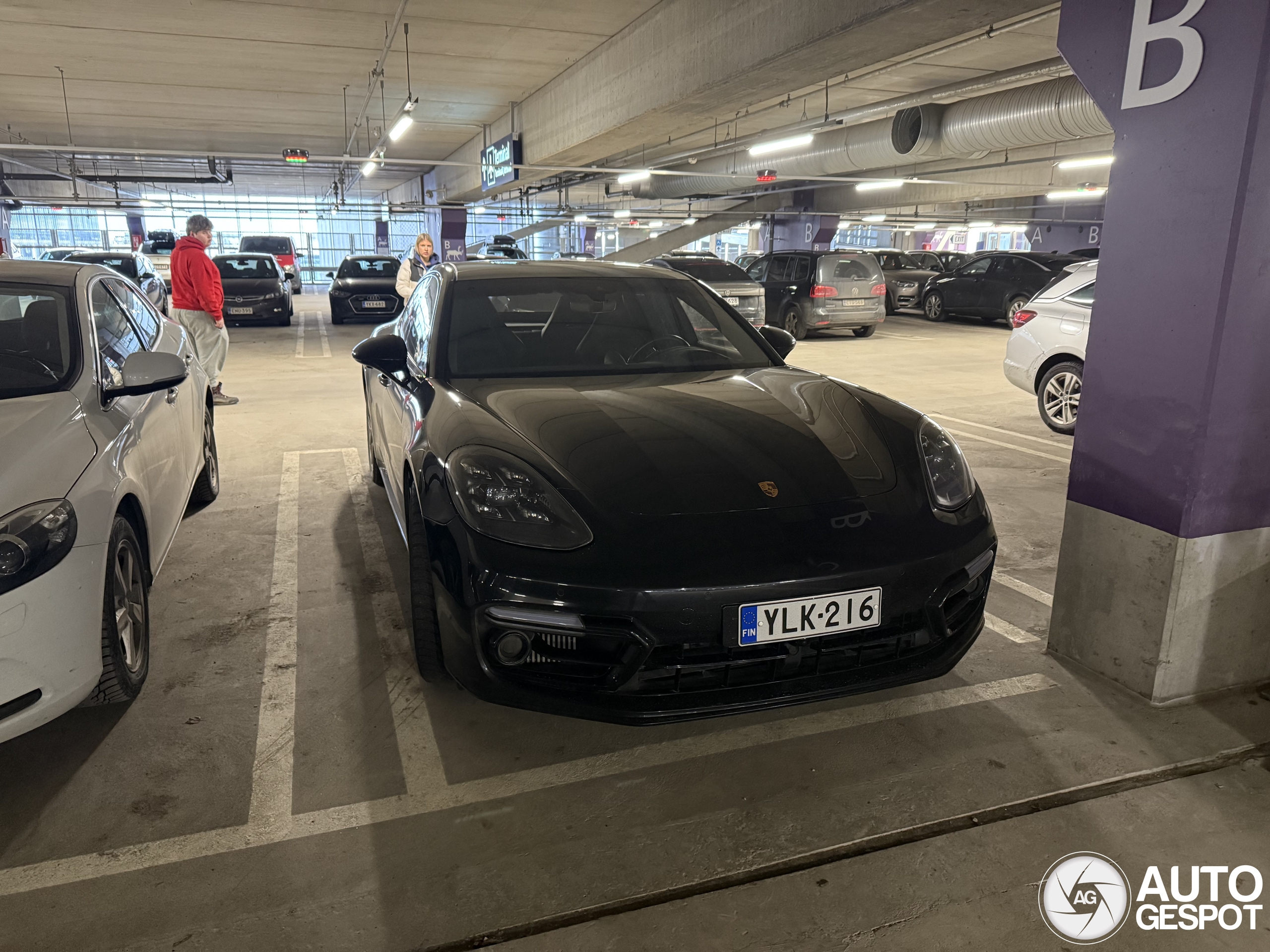 Porsche 971 Panamera Turbo S E-Hybrid MkII