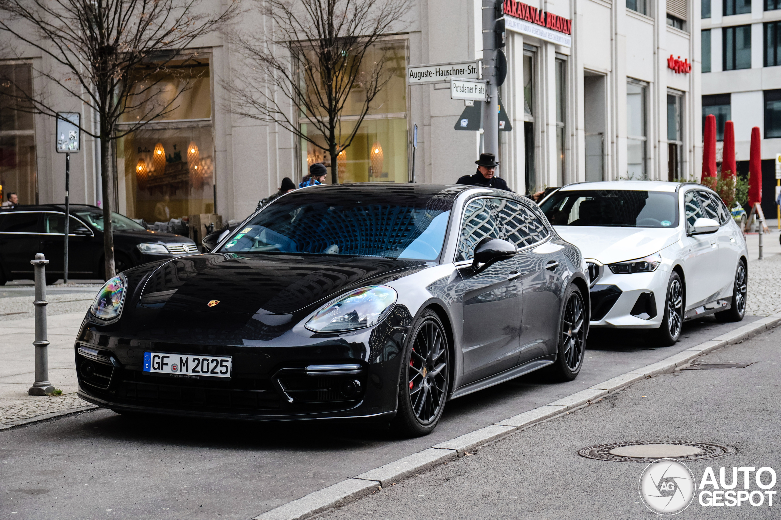 Porsche 971 Panamera Turbo Sport Turismo