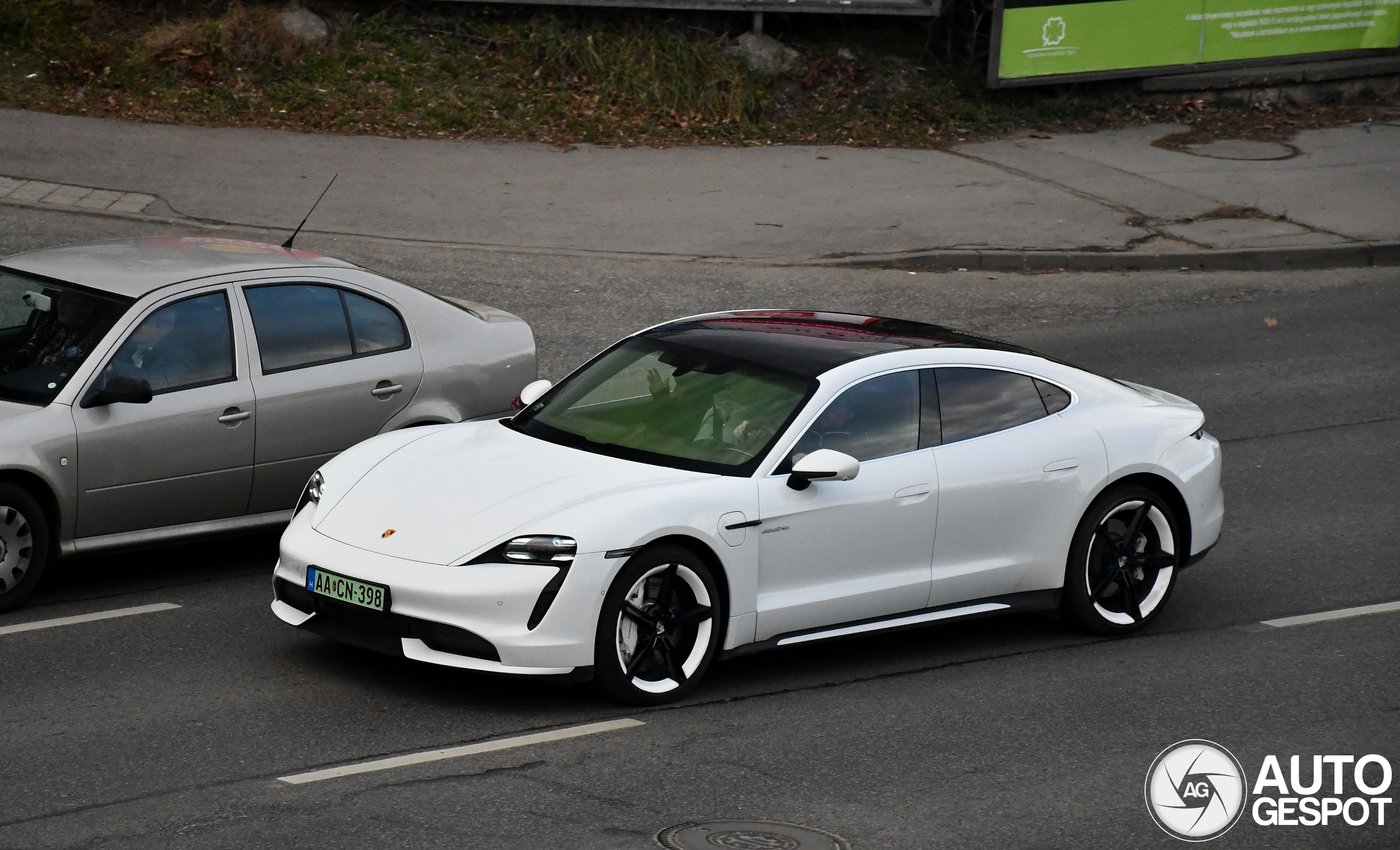 Porsche Taycan Turbo
