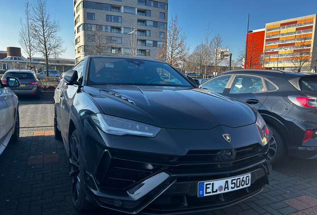 Lamborghini Urus S