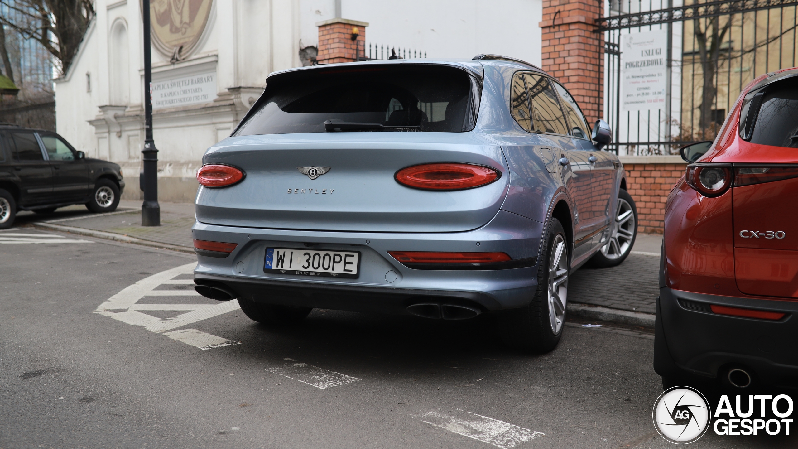 Bentley Bentayga Azure