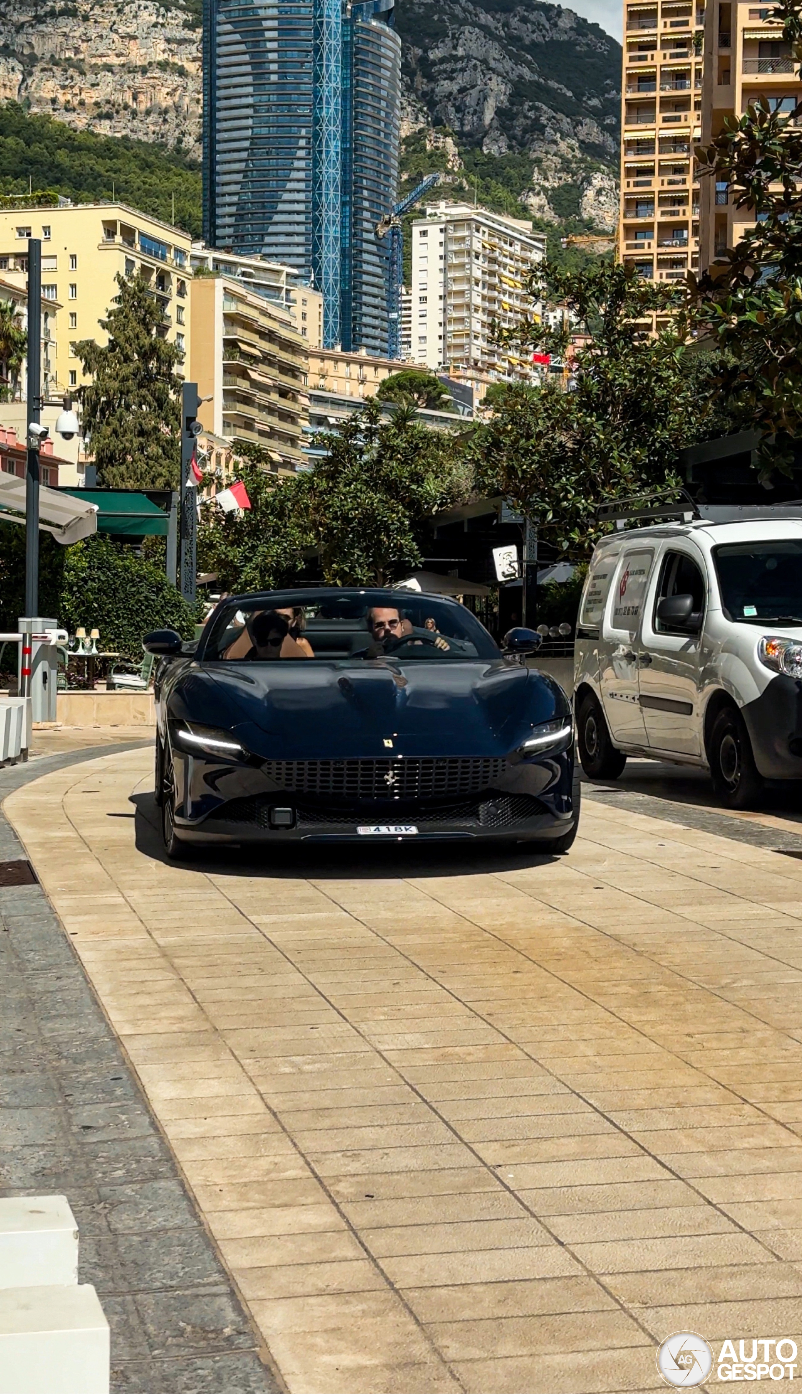 Ferrari Roma Spider