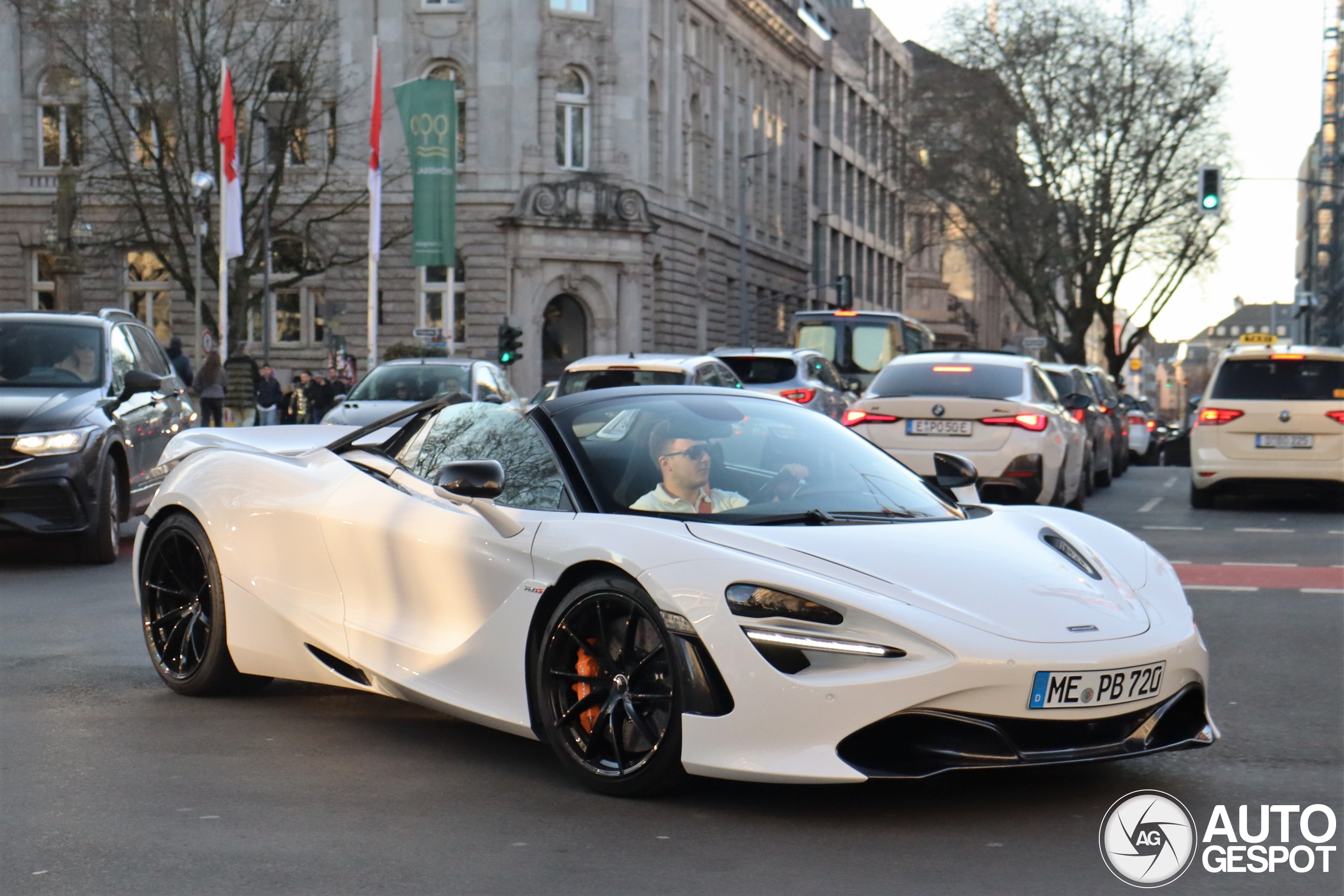McLaren 720S Spider