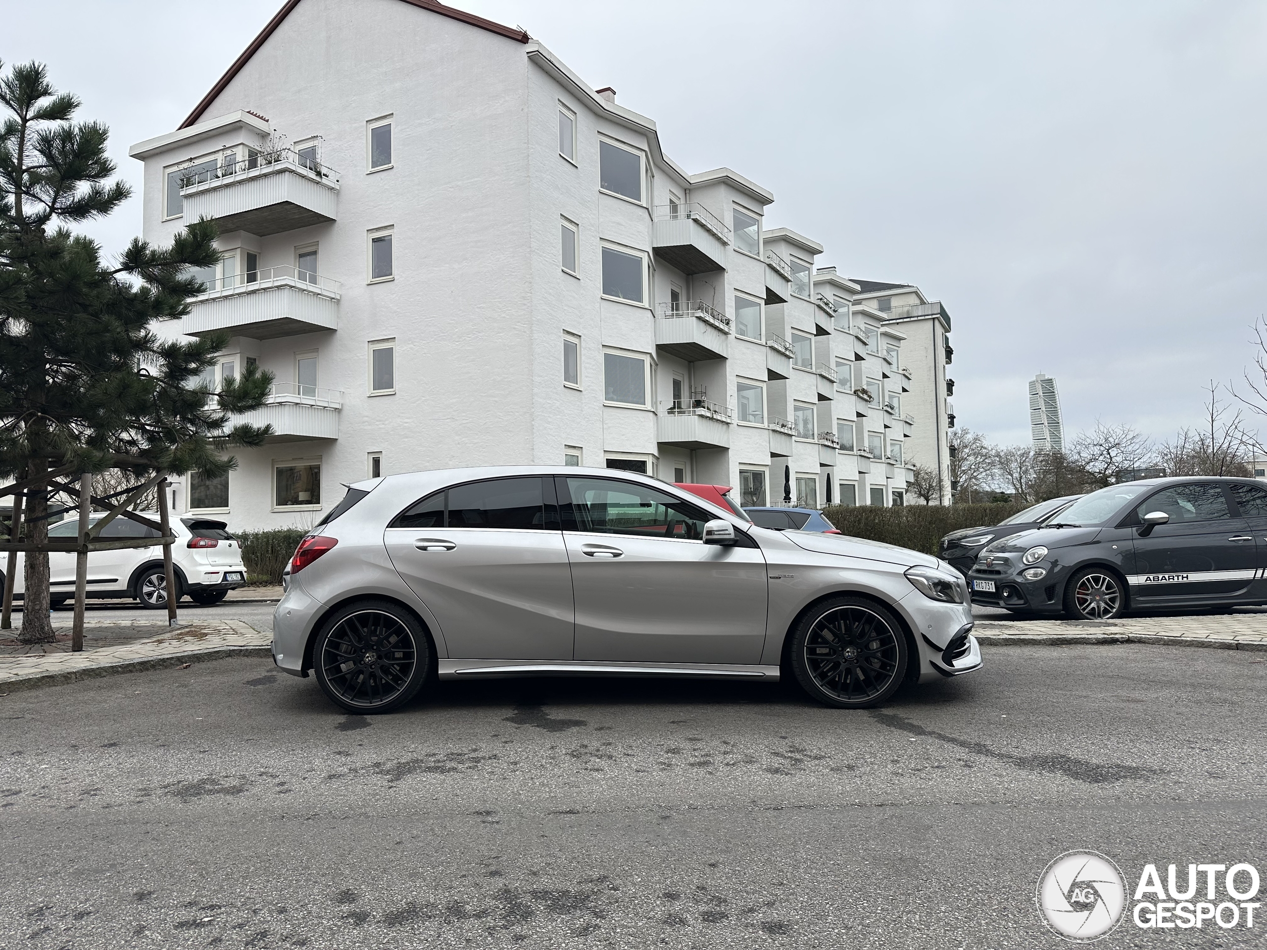 Mercedes-AMG A 45 W176 2015