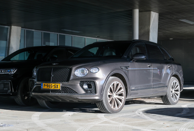 Bentley Bentayga Hybrid 2021 First Edition