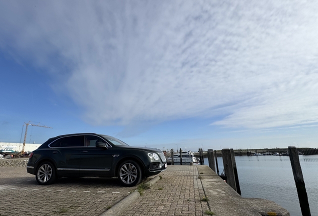 Bentley Bentayga Hybrid