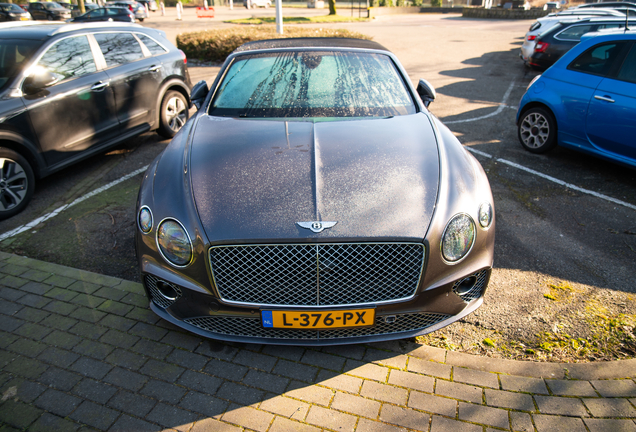 Bentley Continental GTC V8 2020