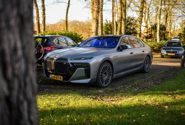 BMW M760e xDrive