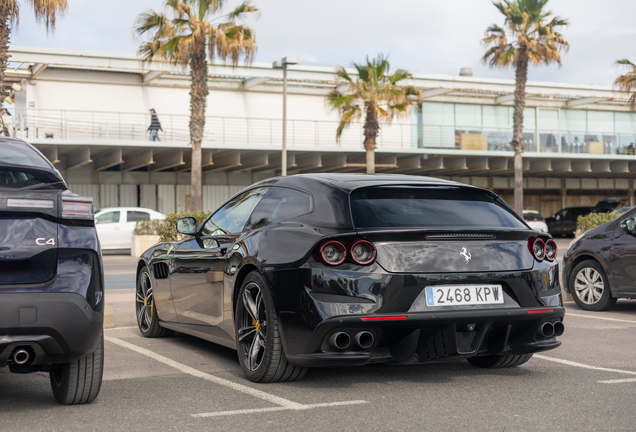 Ferrari GTC4Lusso